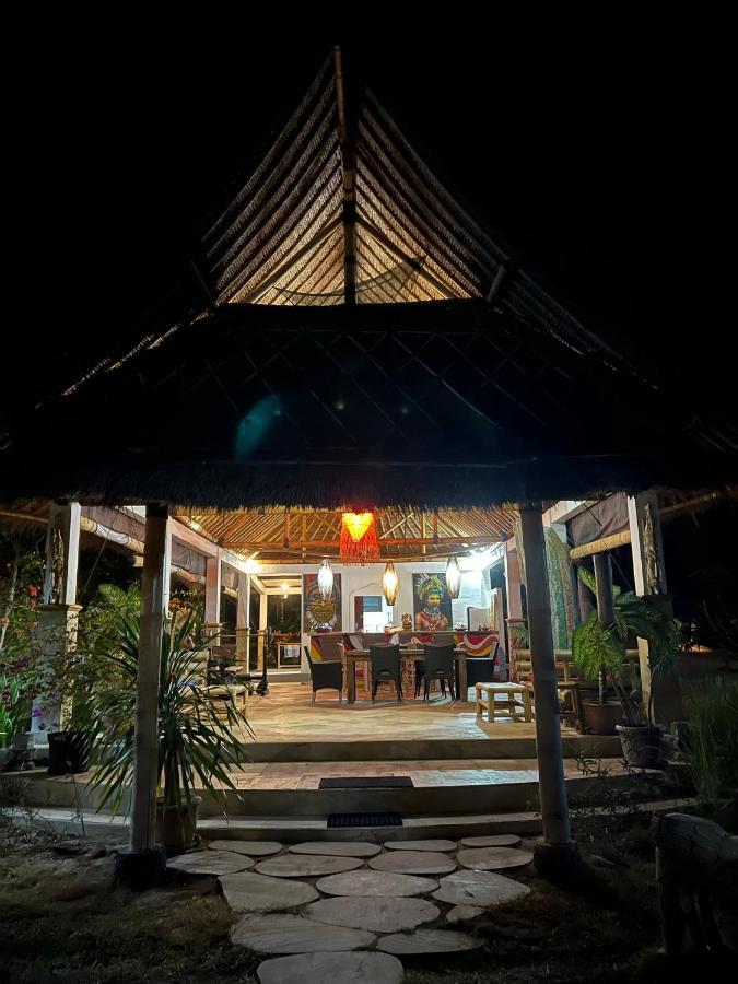 The Papalagi Resort Gili Gede Buitenkant foto