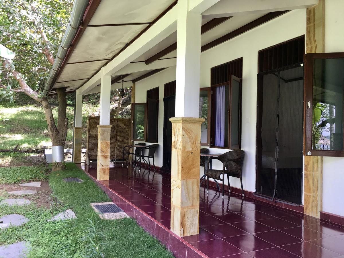 The Papalagi Resort Gili Gede Buitenkant foto