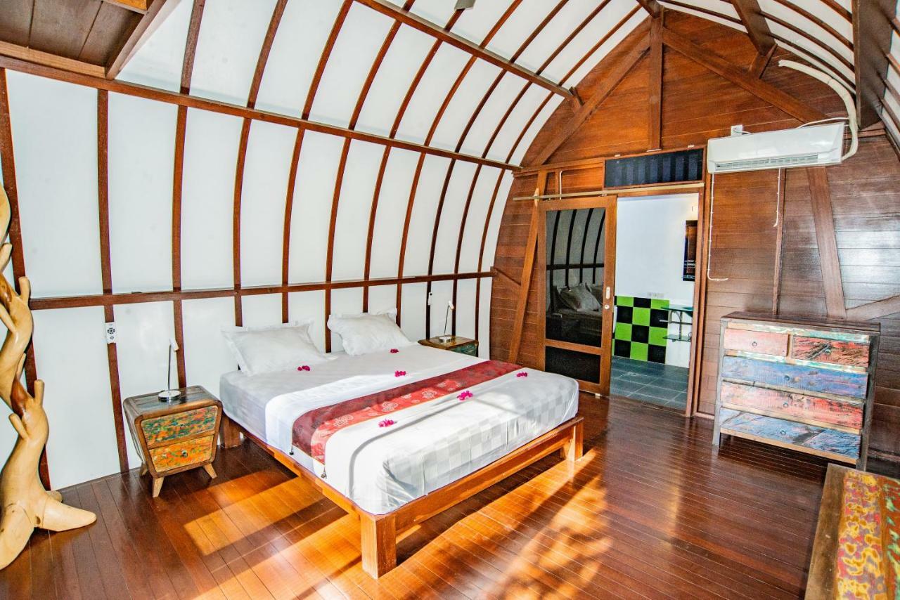 The Papalagi Resort Gili Gede Buitenkant foto